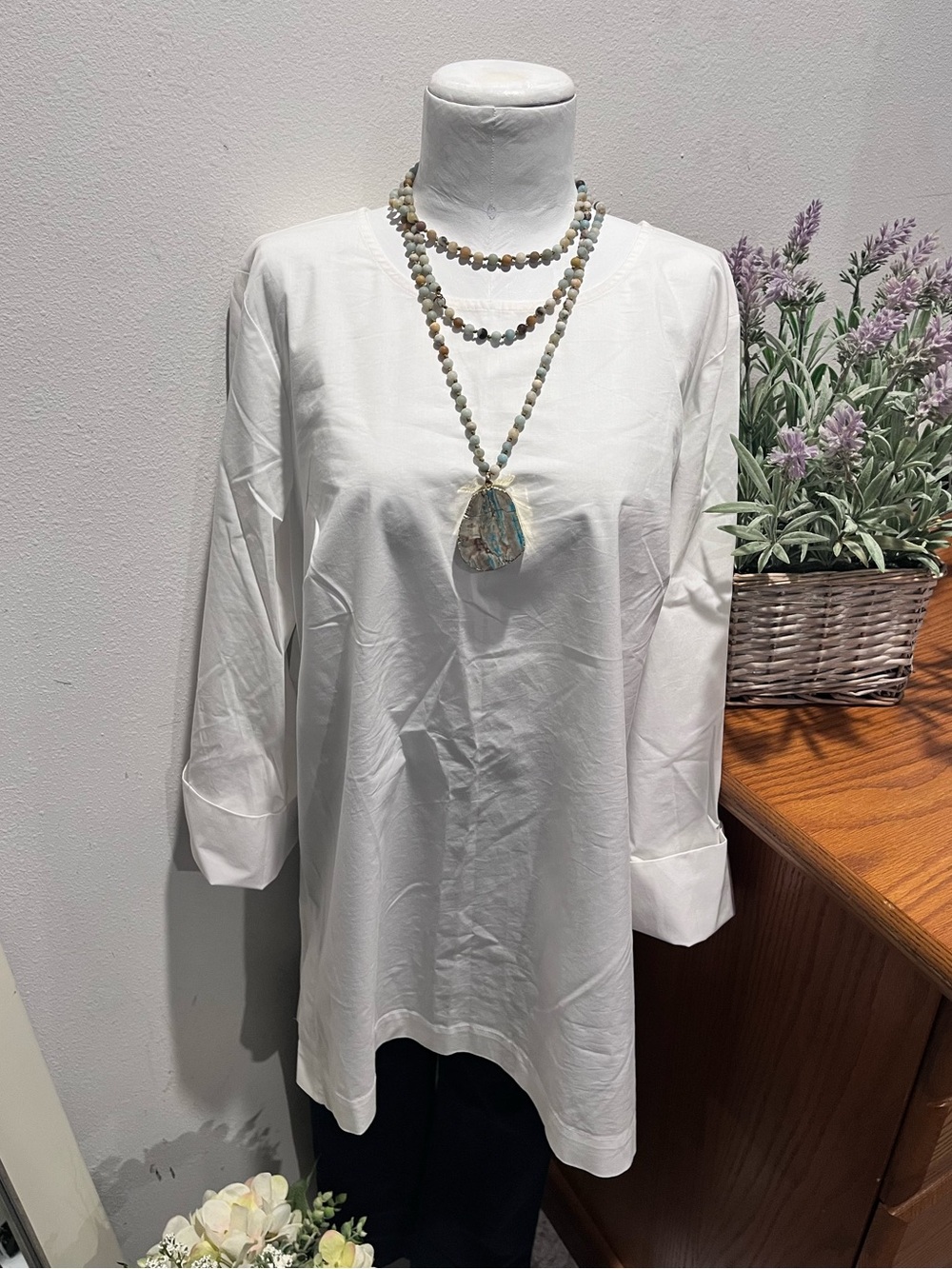 Liz Claiborne White Tunic Blouse